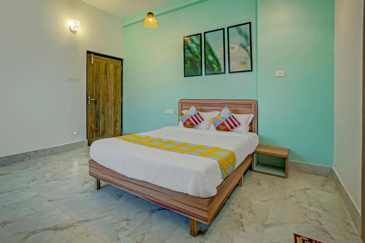 Oyo 79233 Hotel Hive Stays Kochi Kültér fotó