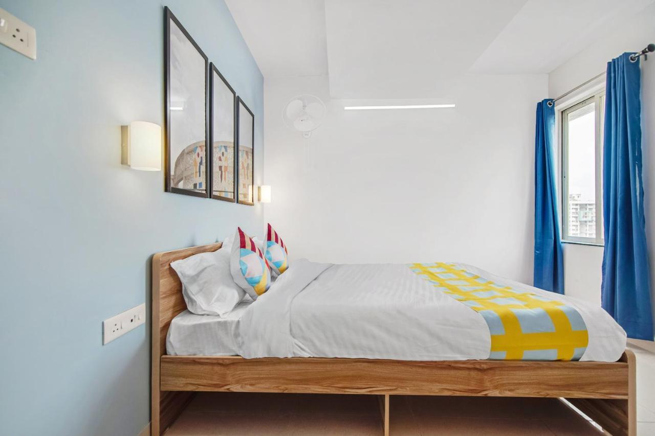 Oyo 79233 Hotel Hive Stays Kochi Kültér fotó